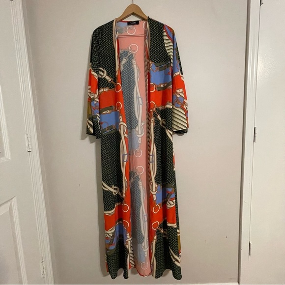 Akira  long pattern boho kimono size small - Picture 1 of 8